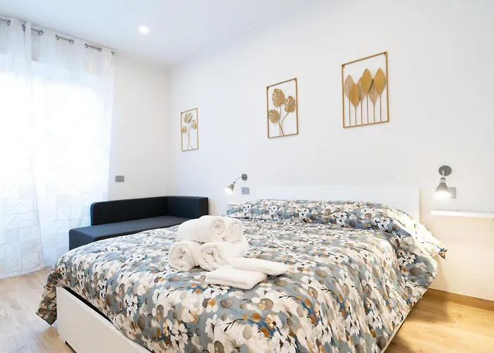 La Dolce Vita Rooms